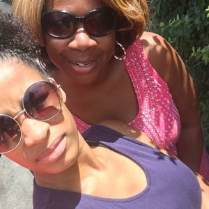 Meet your Posher, Renee